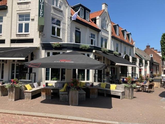 Boutique Hotel De Valk Valkenswaard Eksteriør billede