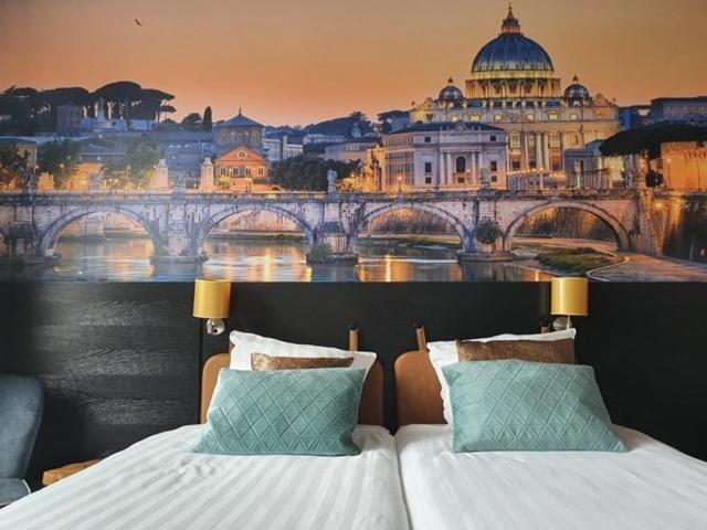 Boutique Hotel De Valk Valkenswaard Eksteriør billede