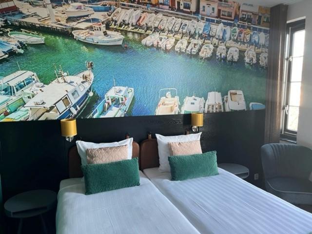 Boutique Hotel De Valk Valkenswaard Eksteriør billede
